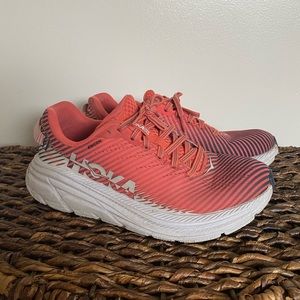 Hoka ONE ONE